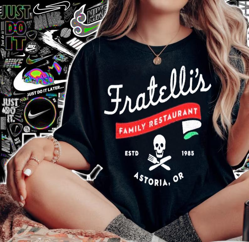 Fratelli's Family Restaurant Astoria Oregon's Shirt t-shirt woman shirt